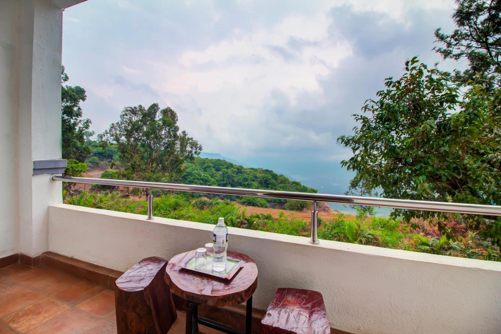 Harmony Palace Mahabaleshwar Exterior photo